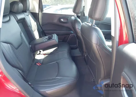 2018 Jeep Compass Altitude 4X4 z USA, uszkodzony, nr VIN 3C4NJDBB3JT395840